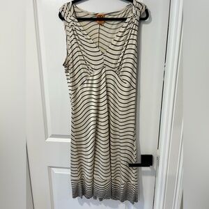 Beautiful silk A-Line silhouette Tory Burch dress